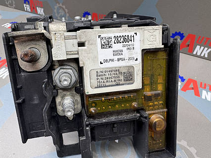 Блок предохранителей аккумулятора 28236841, 9666527580