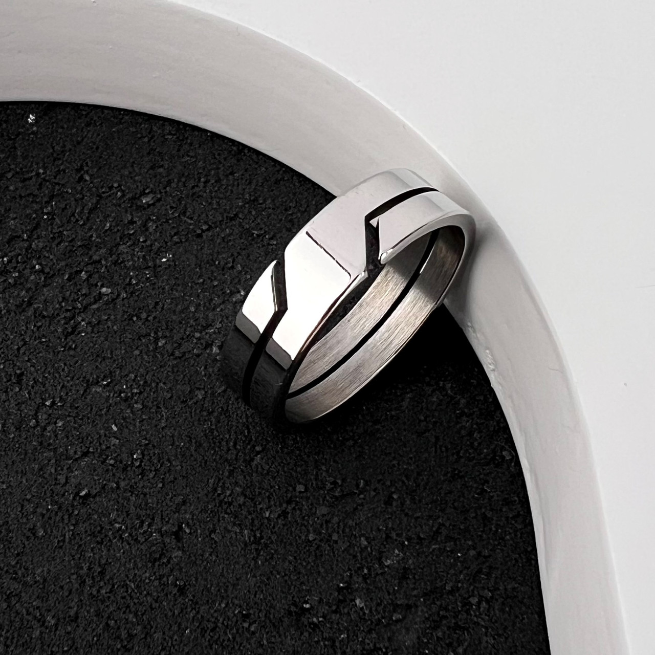 Кільце з нержавіючої медичної сталі шириною 5.5мм «Двійник» (р17 18 19 19.3 20 21.3 22), фото 1