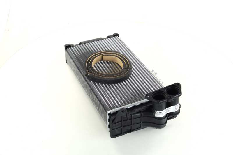 Радіатор обігрівача Peugeot 206 (98–) (Nissens) 72941