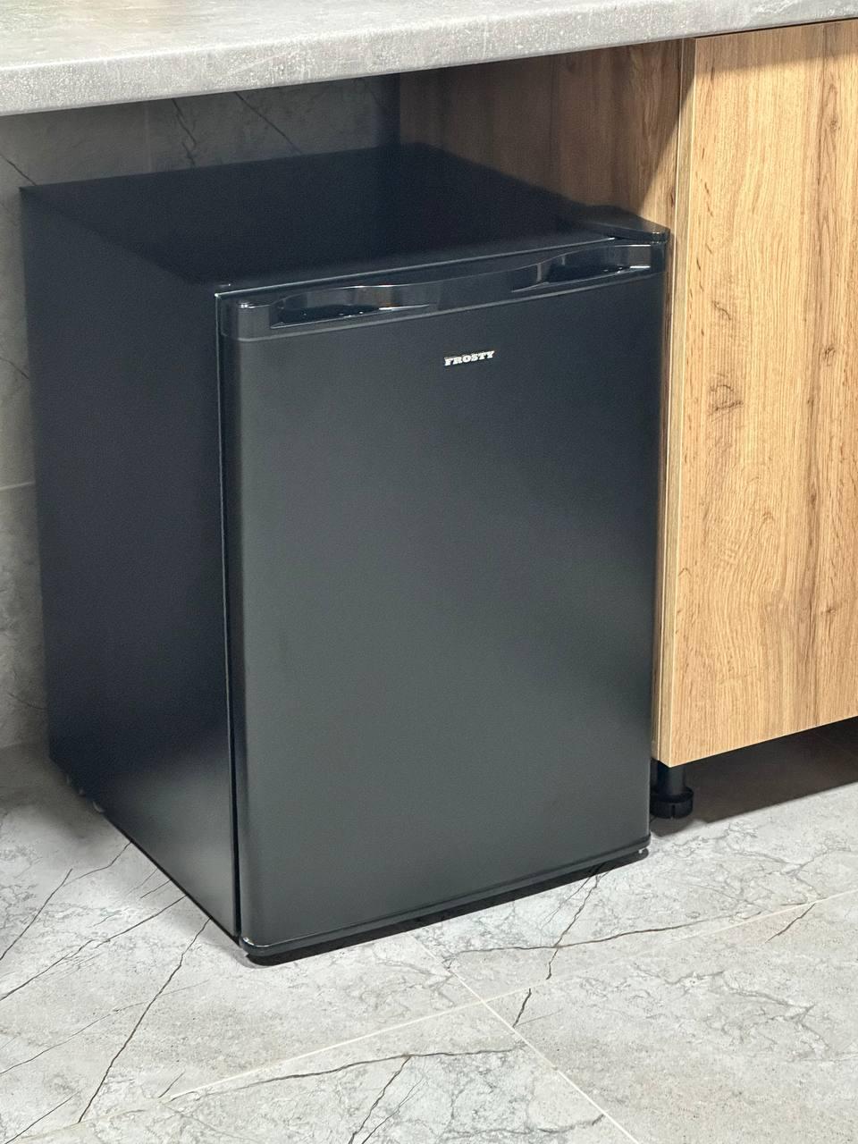 Міні-бар Frosty BC- 70 black, фото 1