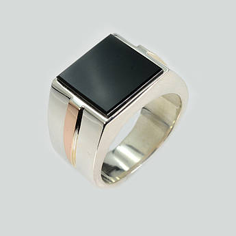 Срібний перстень з оніксом