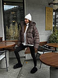 Жіночий зимовий пуховик у стилі оверсайз із капюшоном, фото 6