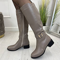 Жіночі шкіряні чоботи на невисокому підборі. Колір візон