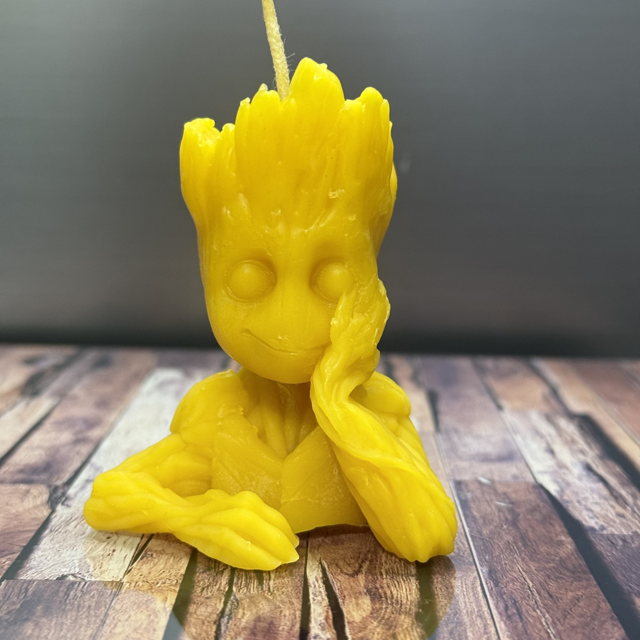 Подарункова воскова Свічка фігурка Грут натуральна з бджолиного воску 80*50 мм, фото 1