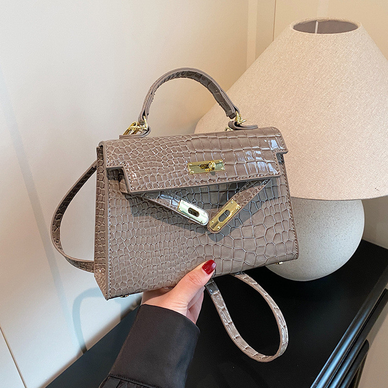 Дефект! Жіноча сумка 6012 крос-боді рептилія на ремінці бежева, фото 1