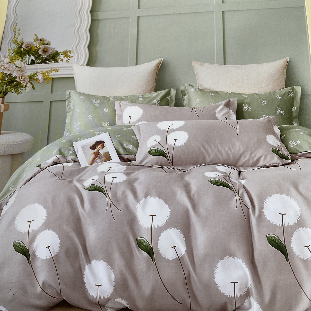 Постільна білизна Сімейний комплект з простирадлом на гумці з фланелі два підодіяльника, фото 1