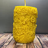 Воскова Свічка на подарунок Їжачок у Квітах з натурального бджолиного воску 95х65 мм, фото 7