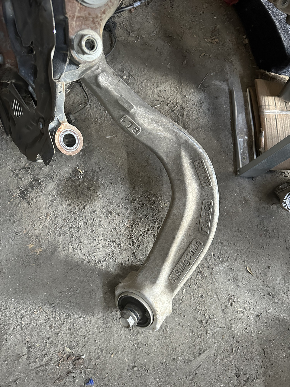 Важіль нижній передній лівий бумеранг Ford Explorer 20- LB5Z3083A, фото 1