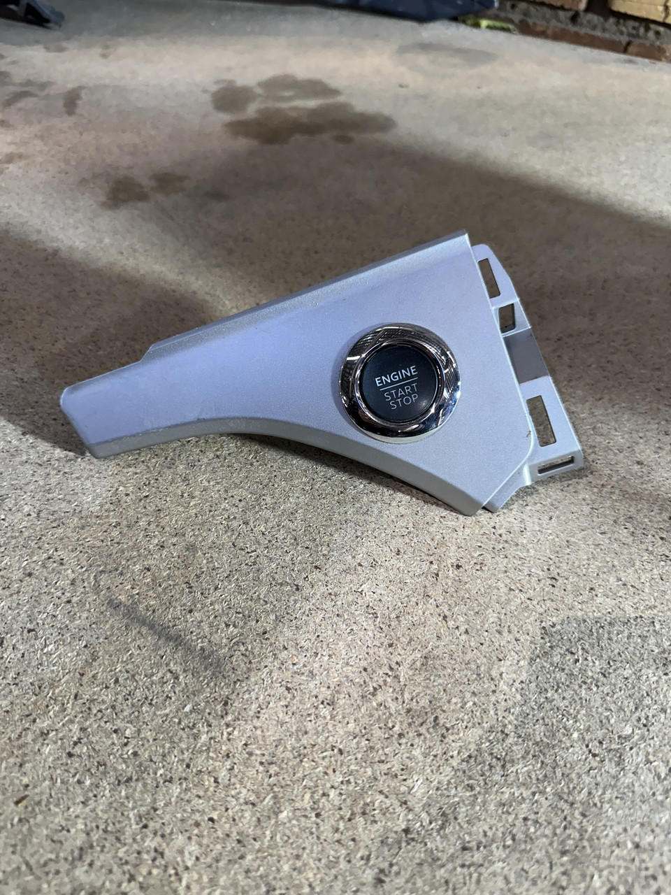 Накладка передньої панелі обрамлення START-STOP + кнопка START-STOP Ford Explorer 2020 сіра, фото 1