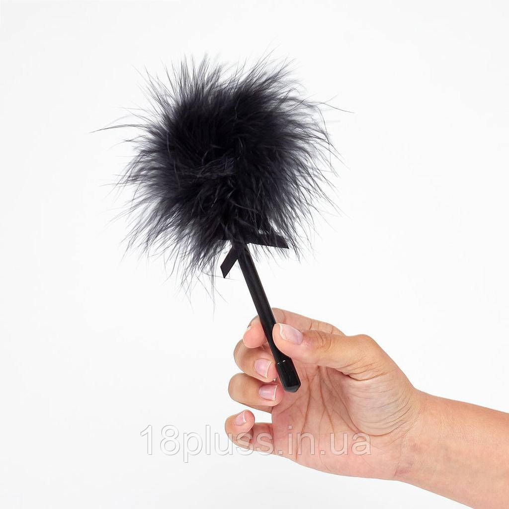 Міні тіклер-пір'їнка для еротичних ігор Secret Play Mini Feather Tickler Black ✨, фото 1