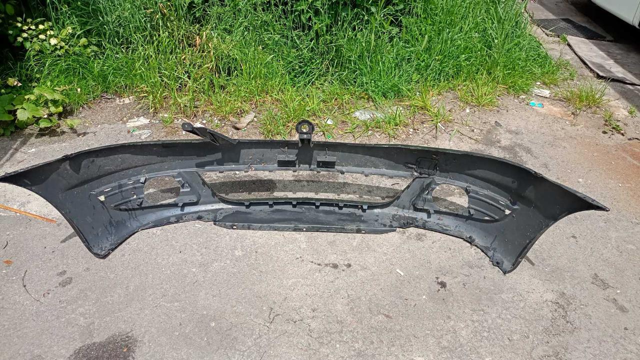 Вітаю зацікавлених на авто розборці Чемпіон !!!<br />
 Предметом оголошення є&nbsp;Бампер передній Renault Dacia Logan MCV 2008-2013 8200748275<br />
 Фактичний стан на фото. Гарантія 14 днів на встановлення та перевірку<br />
 Висилаємо по всій Україні по передоплаті на транспортні витрати!<br />
 Наявність та асортимент на складі постійно змінюються.<br />
 Точні деталі уточняйте по телефону +380973363743 — фото 4