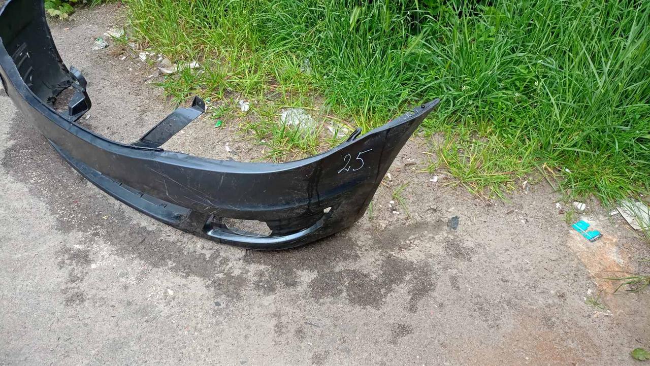 Вітаю зацікавлених на авто розборці Чемпіон !!!<br />
 Предметом оголошення є&nbsp;Бампер передній Renault Dacia Logan MCV 2008-2013 8200748275<br />
 Фактичний стан на фото. Гарантія 14 днів на встановлення та перевірку<br />
 Висилаємо по всій Україні по передоплаті на транспортні витрати!<br />
 Наявність та асортимент на складі постійно змінюються.<br />
 Точні деталі уточняйте по телефону +380973363743 — фото 6