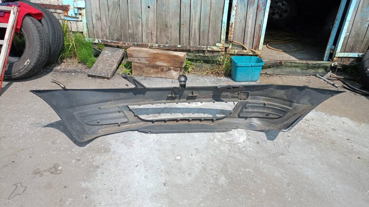 Вітаю зацікавлених на авто розборці Чемпіон !!!<br />
 Предметом оголошення є&nbsp;Бампер Передній Renault Dacia Logan MCV 2008-2013 8200748275<br />
 Фактичний стан на фото. Гарантія 14 днів на встановлення та перевірку<br />
 Висилаємо по всій Україні по передоплаті на транспортні витрати!<br />
 Наявність та асортимент на складі постійно змінюються.<br />
 Точні деталі уточняйте по телефону +380973363743 — фото 4