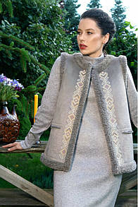 Жіночий жилет із екодубляжу з вишивкою SEAM MKSMV140-515