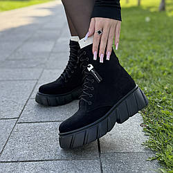 Черевики жіночі замшеві чорні на шнурівці