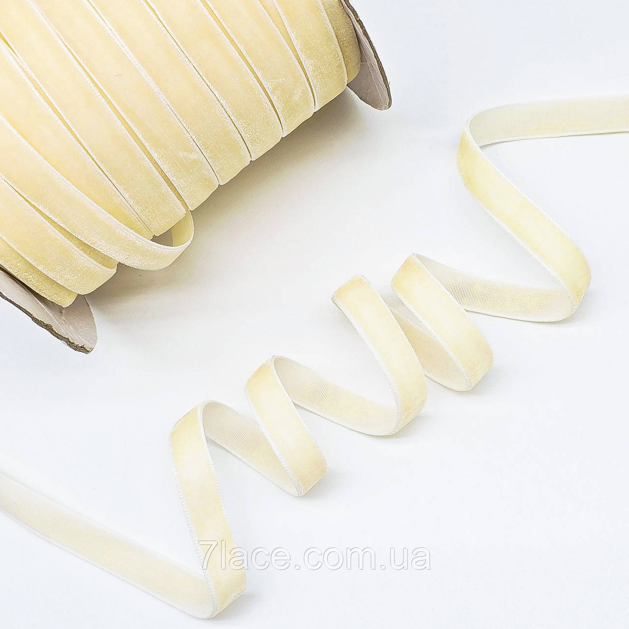 Оксамитова (велюрова) стрічка / колір кремовий / ширина 1 см / у бобіні 45 метрів, фото 1