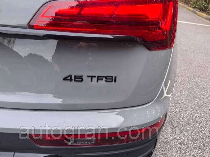 Емблема напис багажника Audi 45TFSI чорна, фото 1