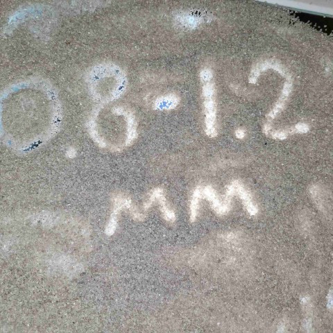 Кварцевый песок 0.8 1.2 мм для пескоструйных работ, производства керамики и фильтрации - фото 1 - id-p2442470668