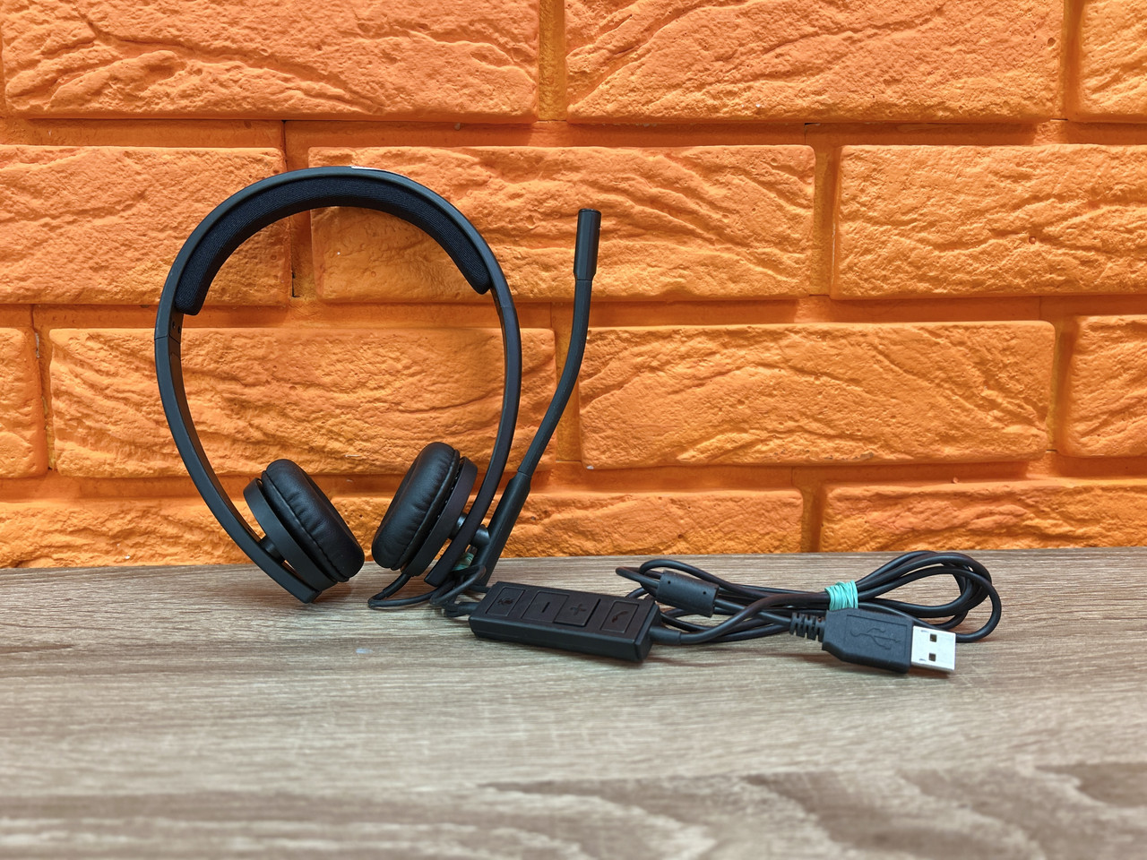 Гарнітура Logitech H570e Corded Stereo USB Black, фото 1