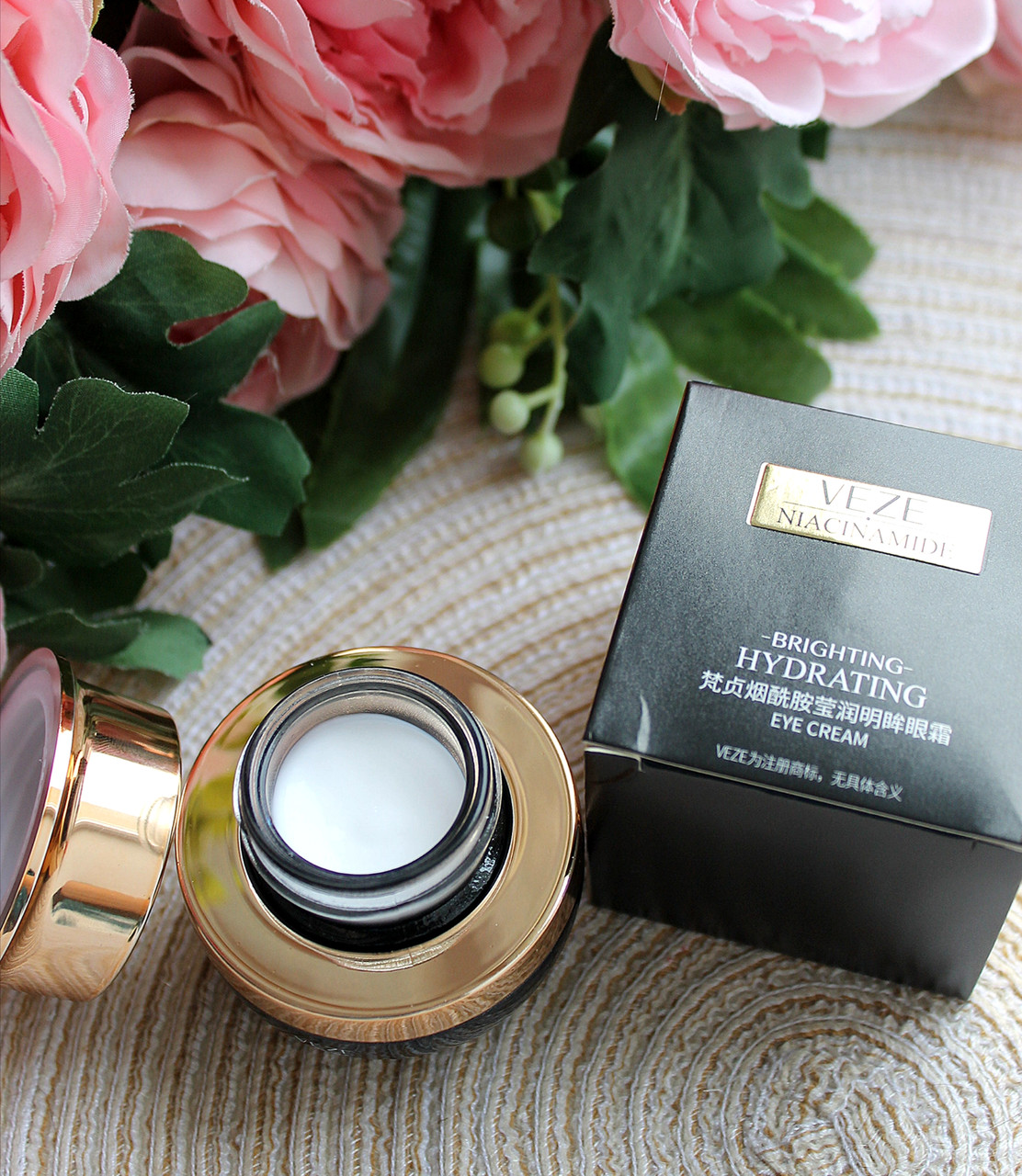 Крем для шкіри навколо очей Veze Niacinamide Brightening Hydrating Eye Cream, фото 1