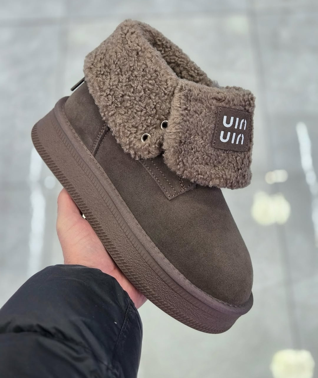 Уггі жіночі замшеві зимові з шнурівкою коричневі, фото 1