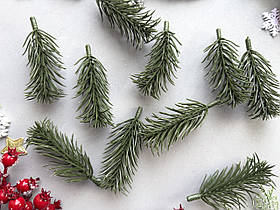 Набір гілочок хвої "Одинарка коротиш" зеленого кольору (штучна хвоя) 50 шт в упаковці