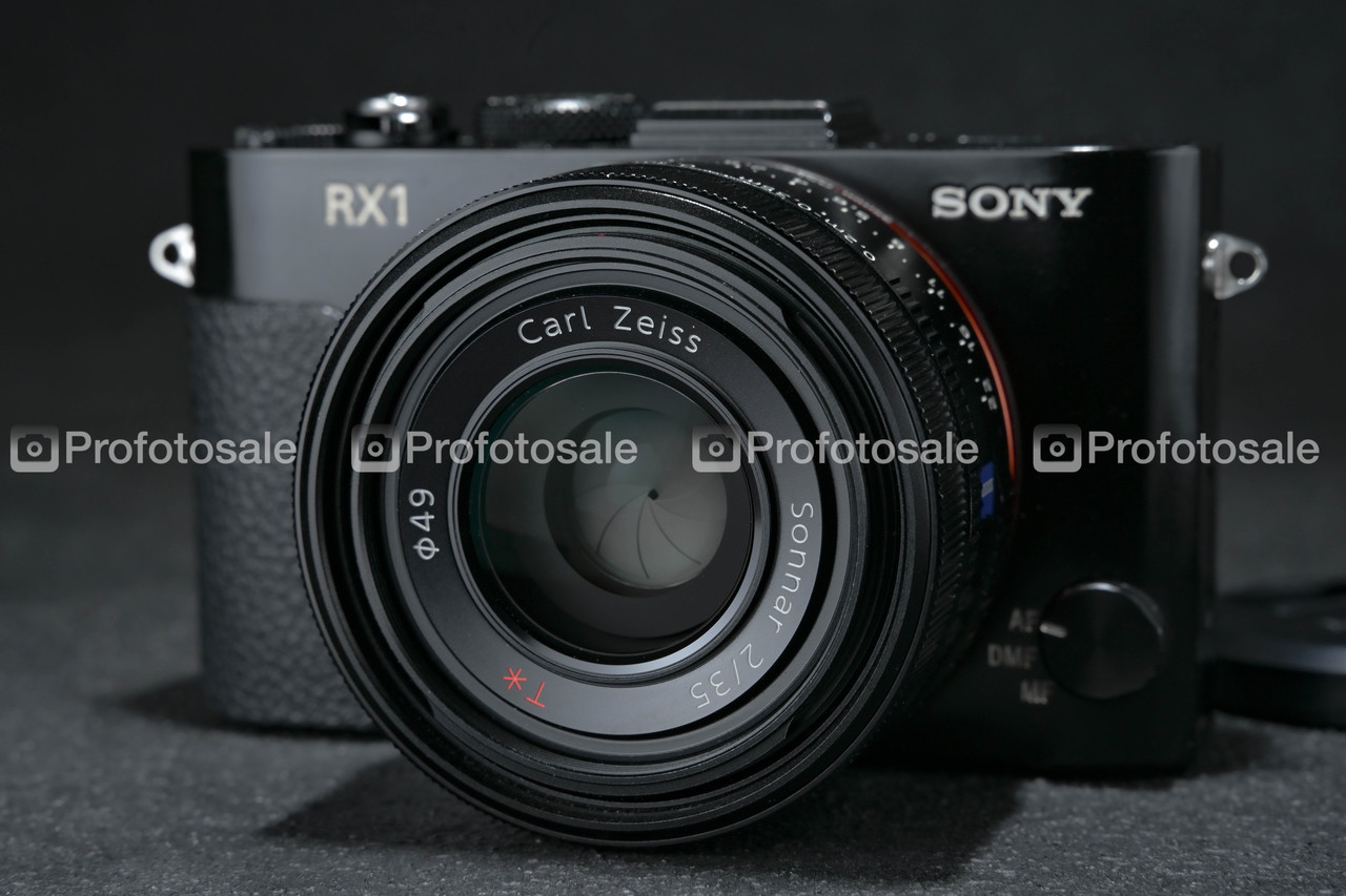 Фотоапарат Sony RX1 (Sony Cyber-shot DSC-RX1), фото 1