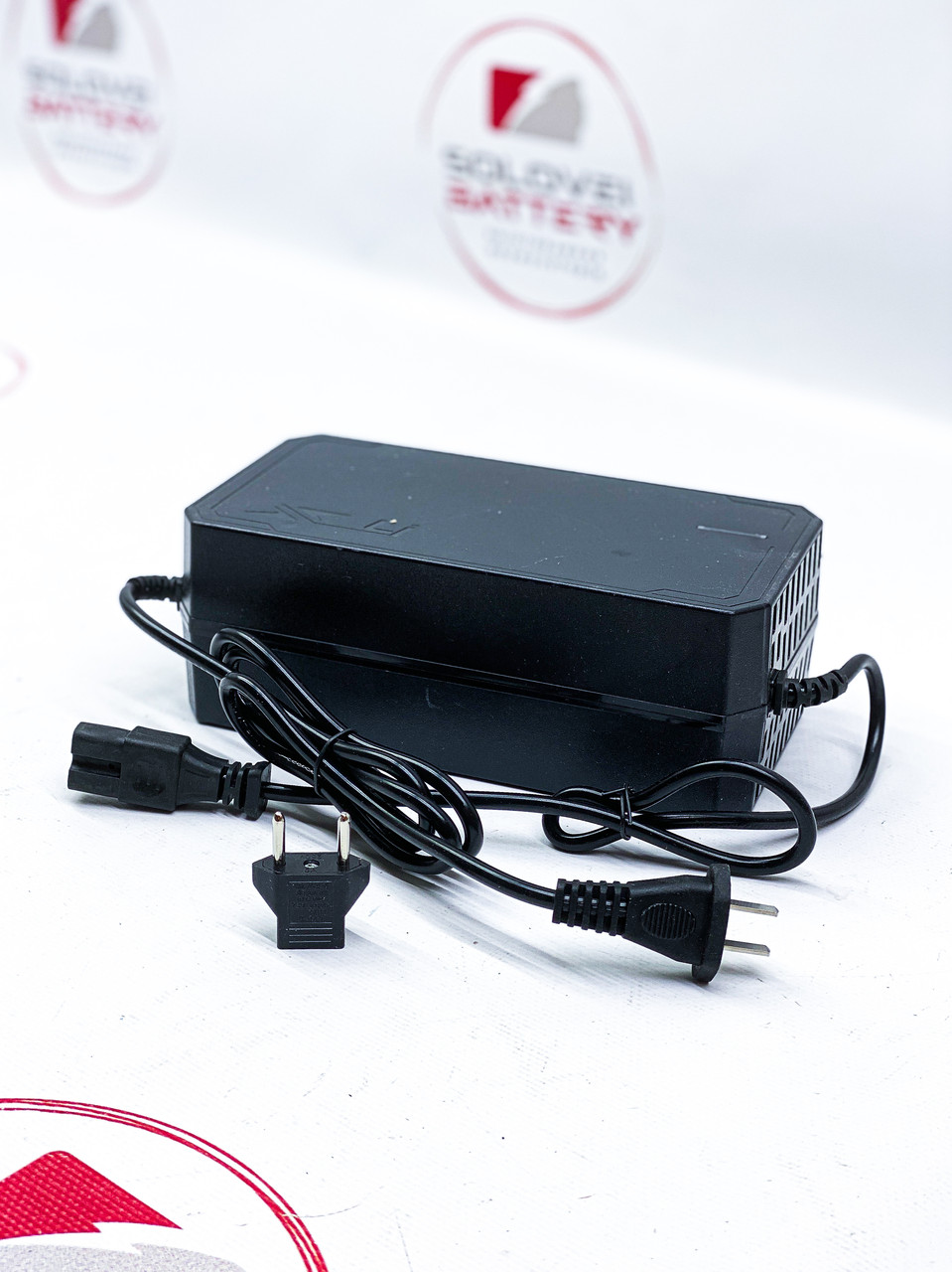 Зарядний пристрій 60V 8A (67.2V) з кулером для Li-Ion 16S акумуляторів, фото 1