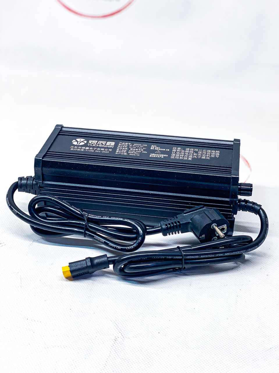 Зарядний пристрій з регулюванням струму 48v 52v (58.8V) 2-15А, фото 1