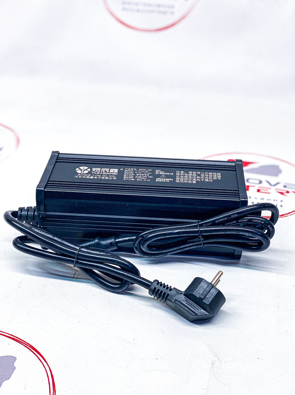 Зарядний пристрій з регулюванням струму 62v (71.4v) 2-15А, фото 1