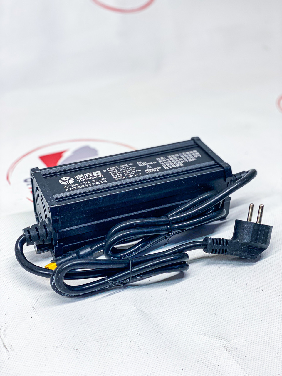 Зарядний пристрій з регулюванням струму 60v 64v (73v) 2-10А LiFePO4, фото 1