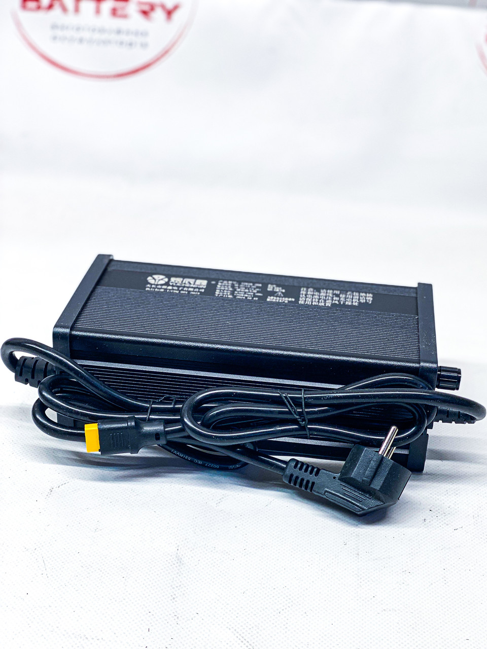 Зарядний пристрій  з регулюванням струму 72v (88.2v) 2-20А, фото 1