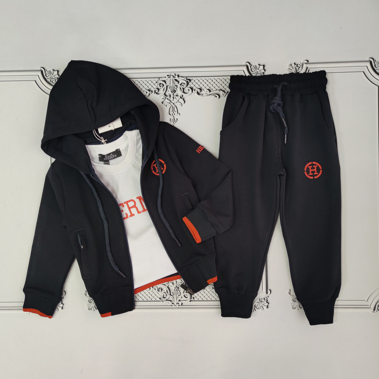 Дитячий чорний спортивний костюм з футболкою, костюм трійка Єрме для хлопчика