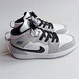 Дитячі демісезонні кросівки Nike air jordan 1 mid smoke, фото 2