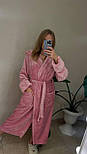Халат жіночий рожевий теплий м'який довгий домашній (банний) з капюшоном і поясом, фото 5