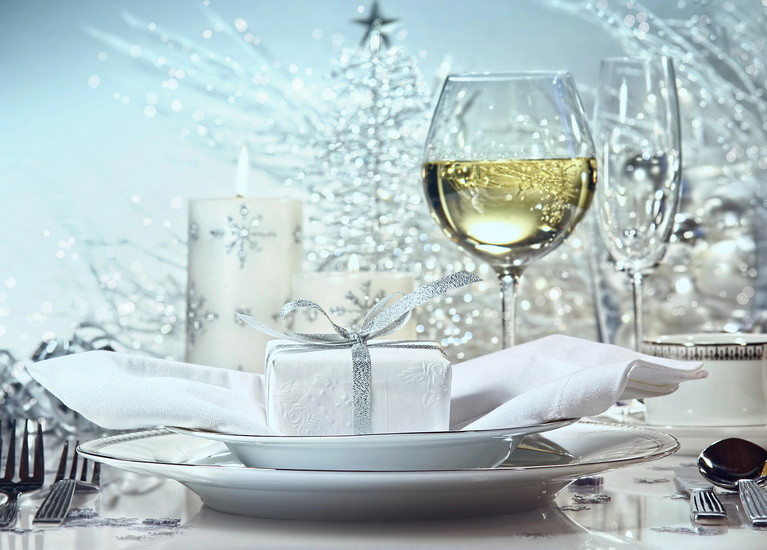 Листівка "Світло іскриться в келихах", фото 1