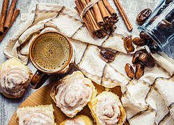 Фото листівка "Ранкова кава з сінабонами"