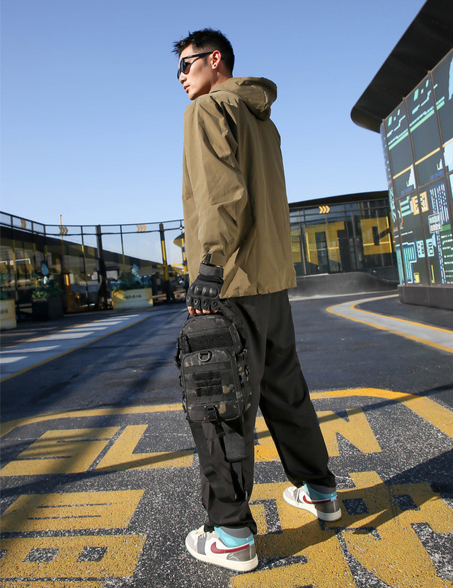 Тактичний рюкзак-сумка через плече Camo Darck