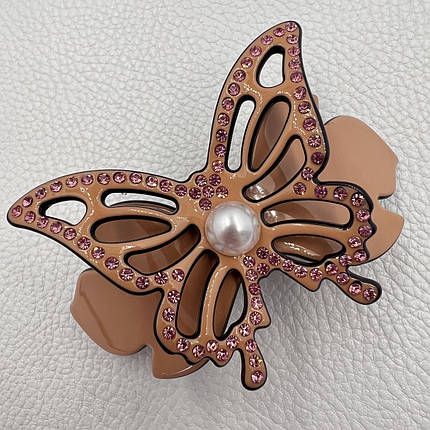 Заколка автомат для волос глянцевая бабочка персикового цвета с розовыми стразами и белой бусиной размер 9х3.5 см, фото 1