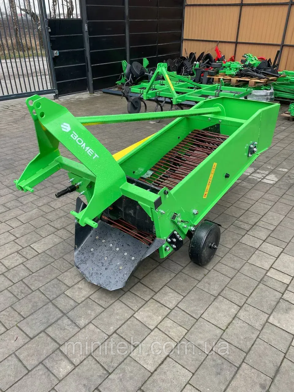 Картоплекопалка однорядна Bomet (зелена) суцільний ніж, фото 1