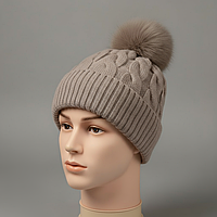 Шапка жіноча акрилова бежева, шапка з помпоном зимова тепла