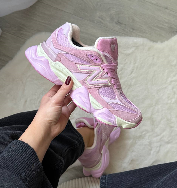Термо кросівки New Balance 9060 Pink жіночі Нью Беланс рожеві замшеві утеплені осінь зима, фото 1