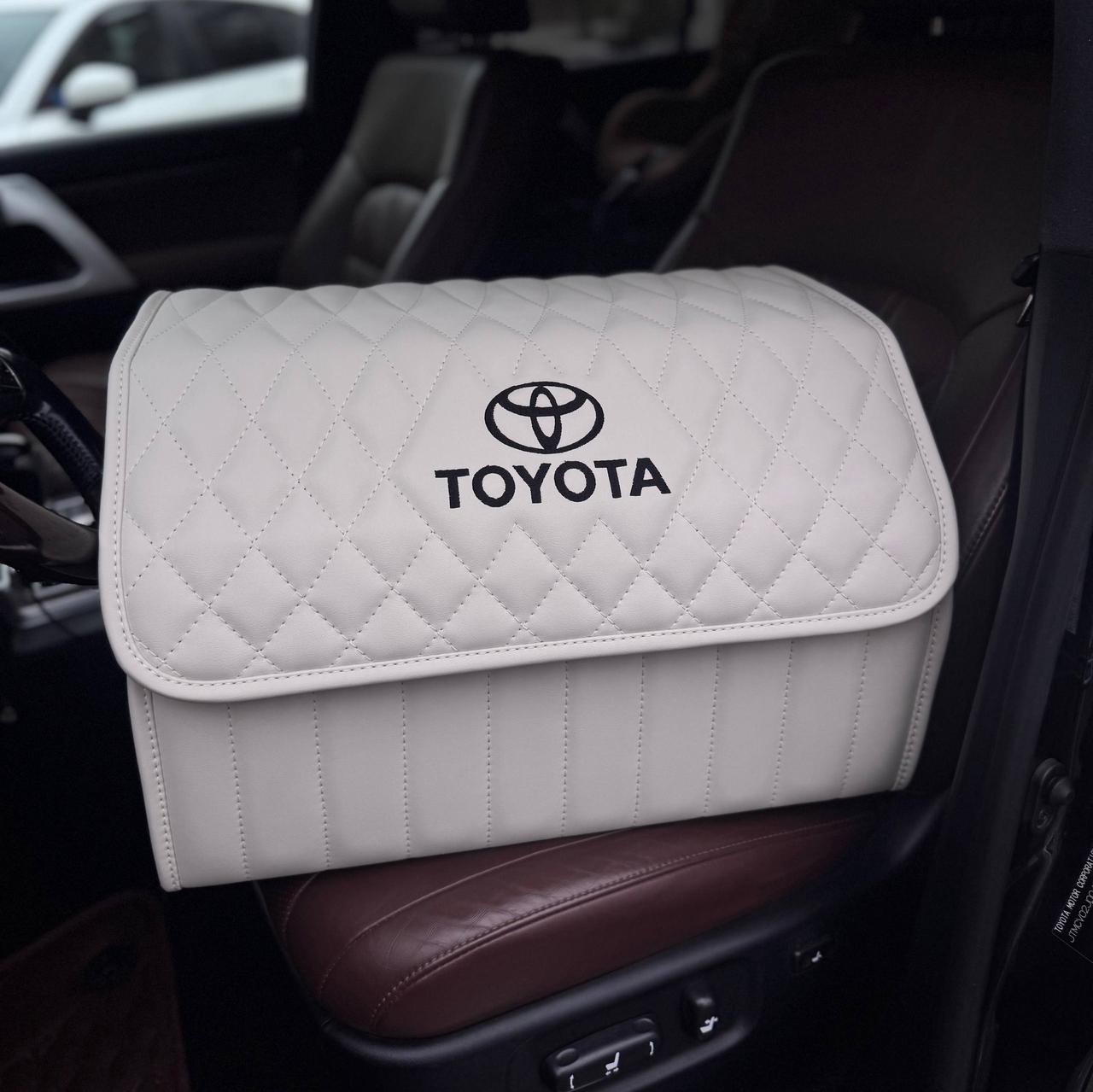 Преміум органайзер у багажник з вишивкою Toyota, молочний, 50 см, фото 1