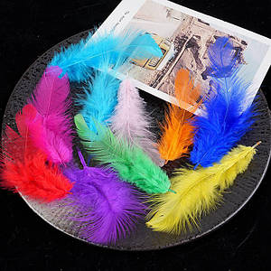 Декоративне Пір'я / Пухнасті / Упаковка ≈ 95-100 шт / від 6 до 14 см / Мікс Яскравий №11