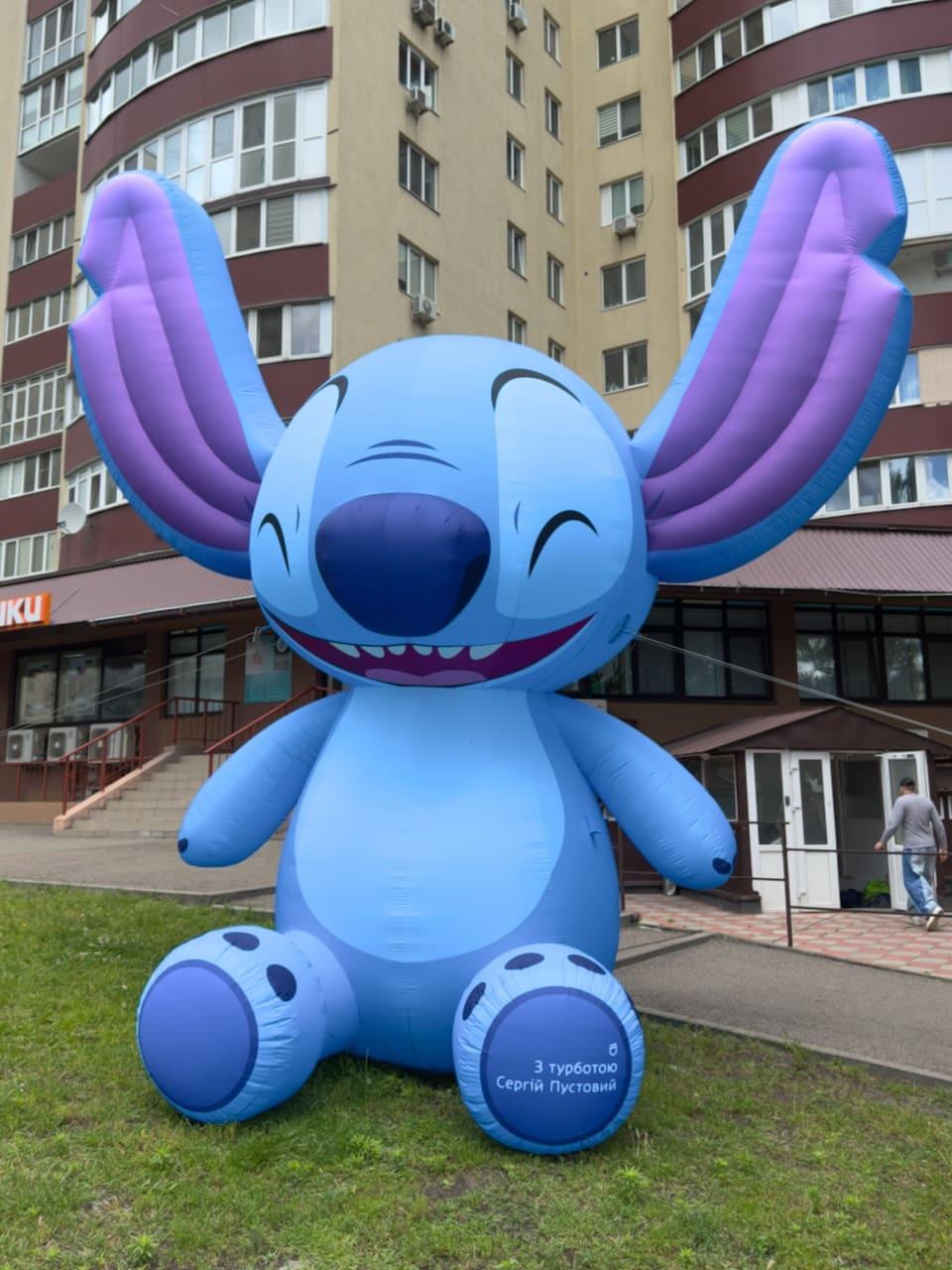 Надувна декорація персонаж для фотозон і подій 5 метра