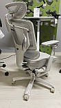 (з вітрини Львова) Інноваційне ергономічне крісло GTChair Open-F підставка для ніг, біла сітка, сидіння піна сіре, алюм. база, фото 5