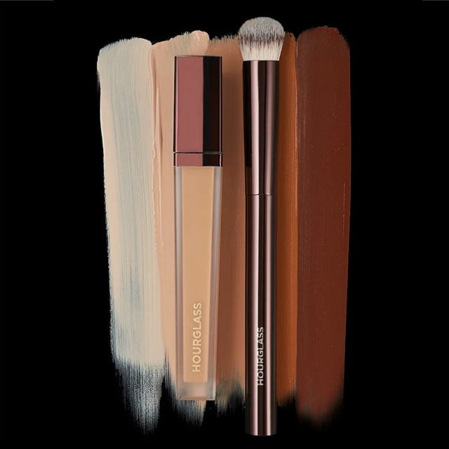  Hourglass Vanish™ Seamless Finish Concealer Brush