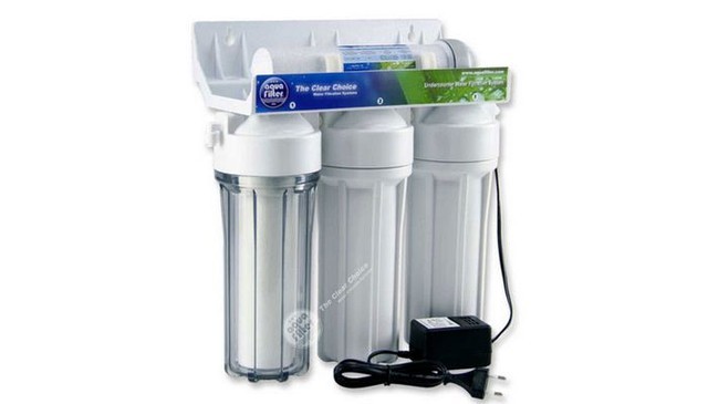 Триступенева система фільтрації під кухонну мийку з лампою УФ Aquafilter FP3-PLUS