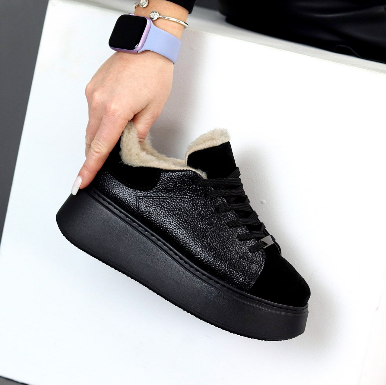 Жіночі зимові кросівки на високій підошві, зимові шкіряні кеди на платформі, фото 1