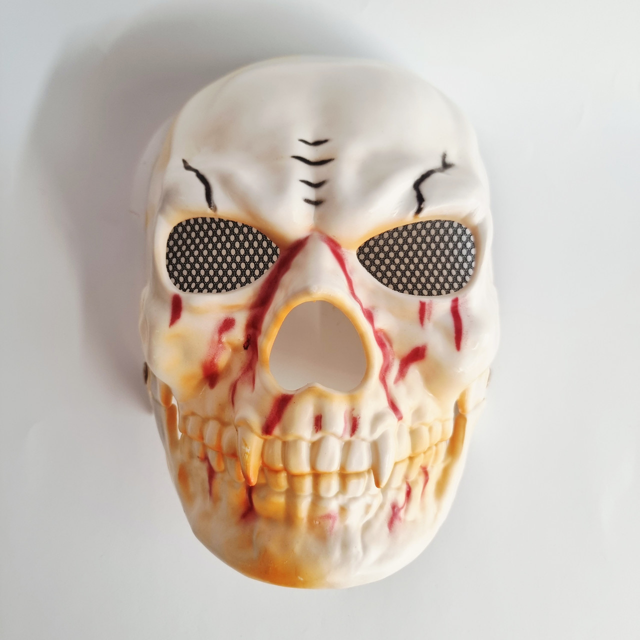 Маска Череп з іклами на Хелловін, 25х20 см